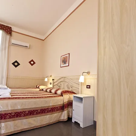 Medinaples Oda ve Kahvaltı Napoli