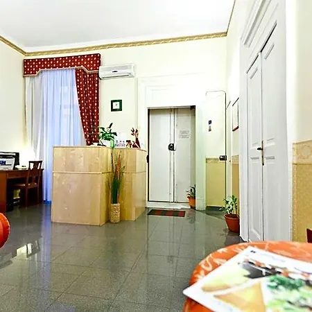 Medinaples 4* نابولي