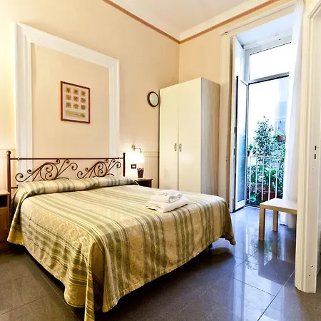Oda ve Kahvaltı Medinaples Napoli