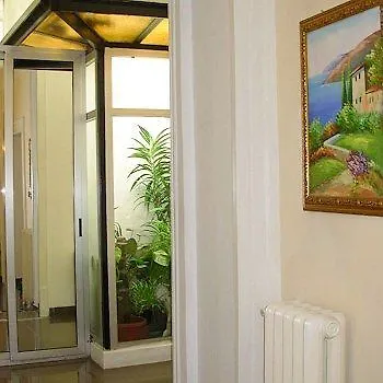 Medinaples Oda ve Kahvaltı