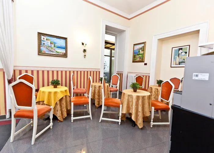 Medinaples Bed & Breakfast 4*