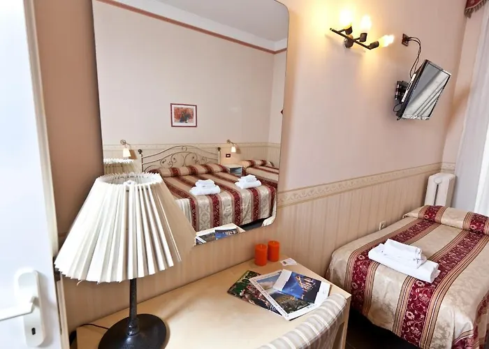 Medinaples Bed & Breakfast 4*