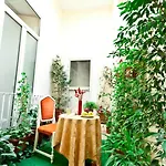 那不勒斯市中心住宿加早餐酒店 住宿加早餐酒店 4*