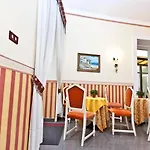 Medinaples 4* نابولي