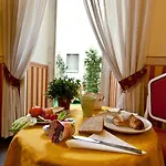 Medinaples فندق مبيت وإفطار 4*