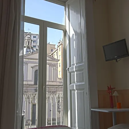 Nocleg ze śniadaniem Medinaples 4*