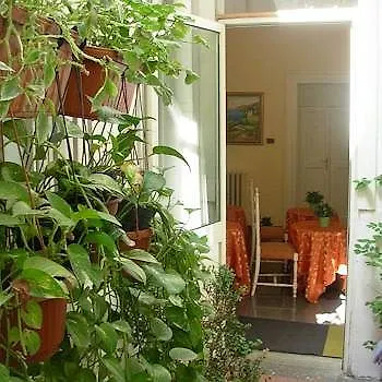 Alojamento de Acomodação e Pequeno-almoço Medinaples Nápoles